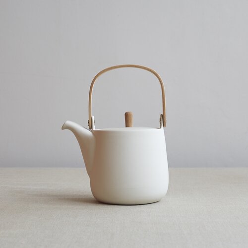 Mr & Mrs Teapot Milk